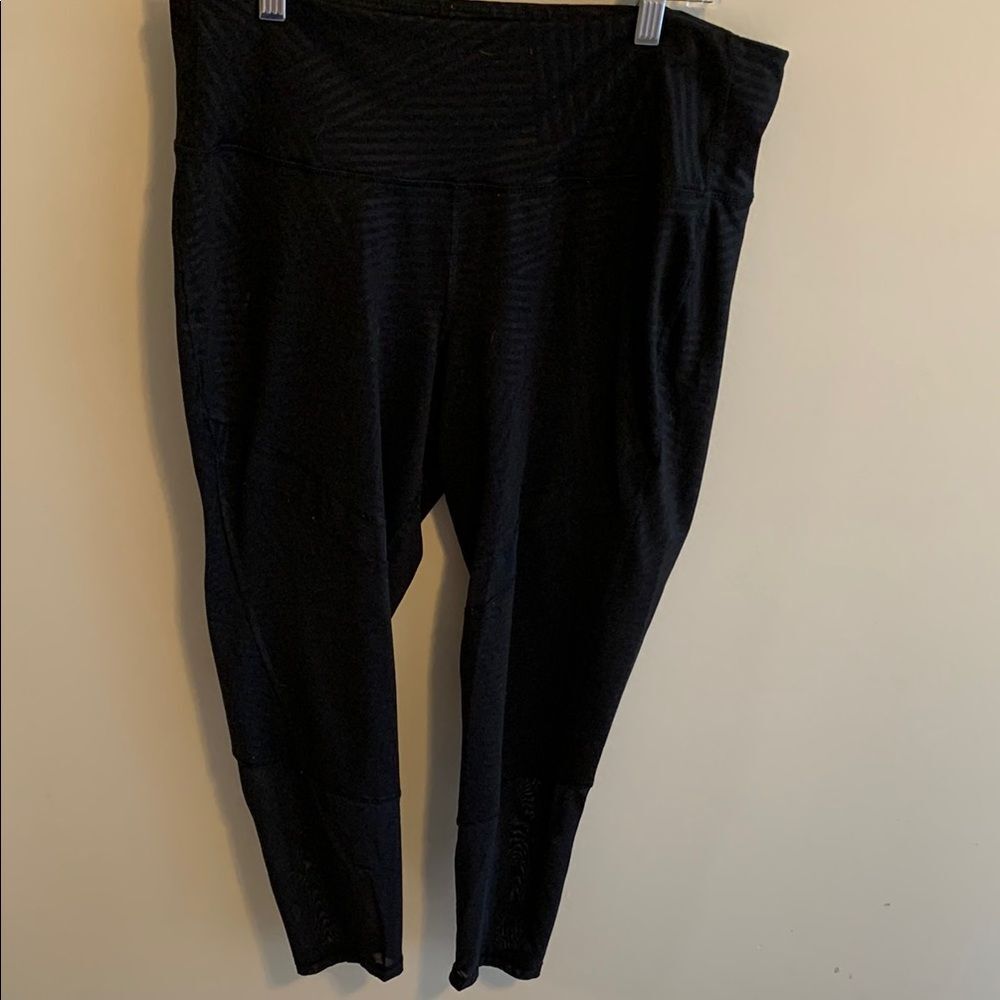 Old Navy PowerSoft Leggings XL Plus Size Black Mesh Panel High Rise Workout